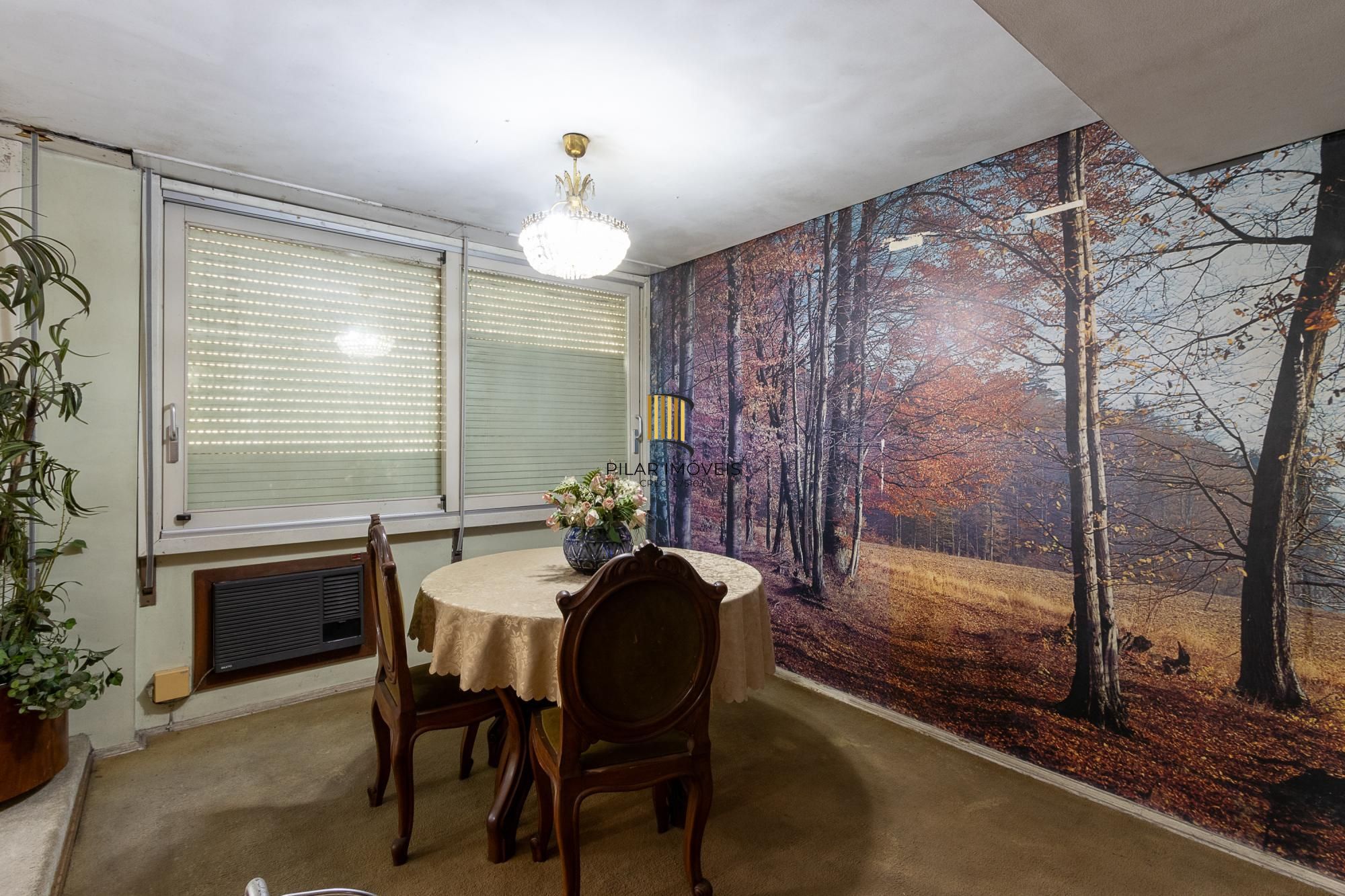 Apartamento frente à fundos, 3 dormitórios, 1 vaga escriturada - Centro Histórico