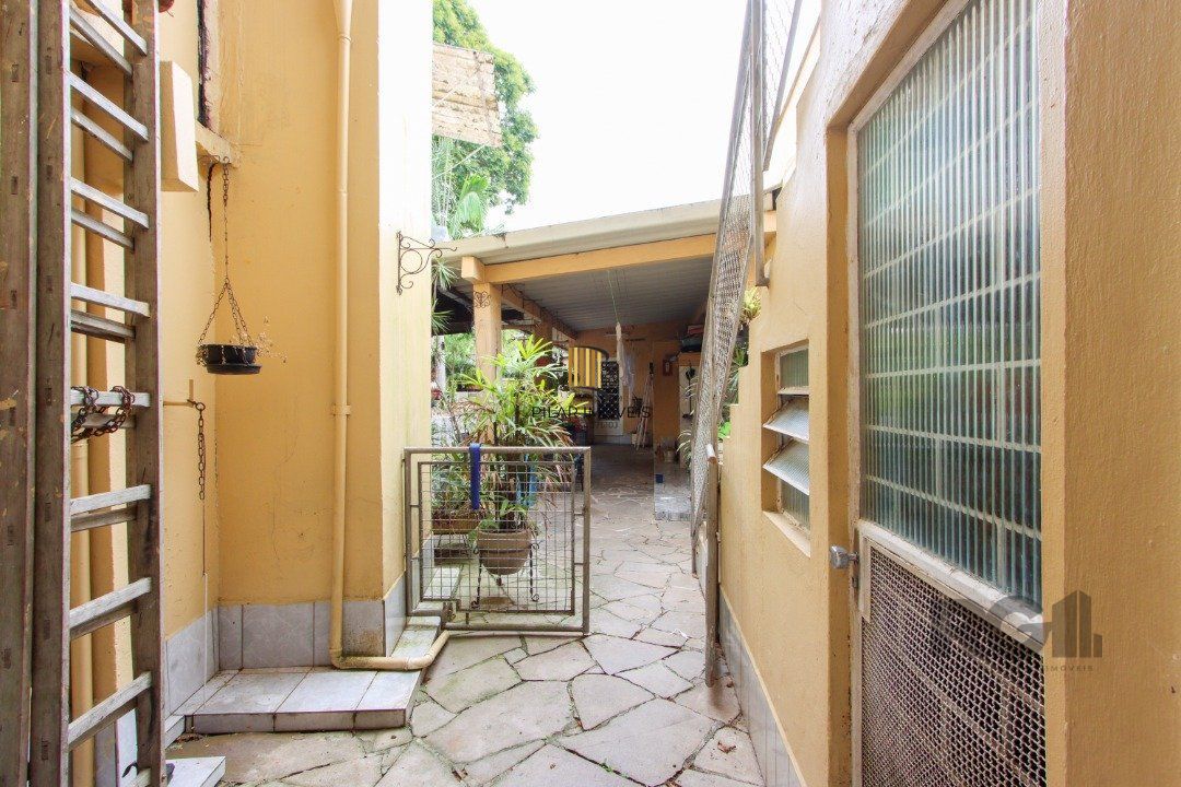 Casa de esquina.