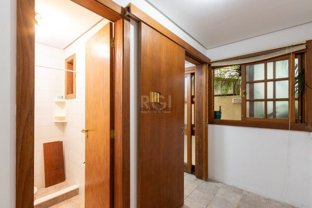 Casa Condominio para Venda - 215.81m², 4 dormitórios, sendo 1 suites, 2 vagas - Tristeza