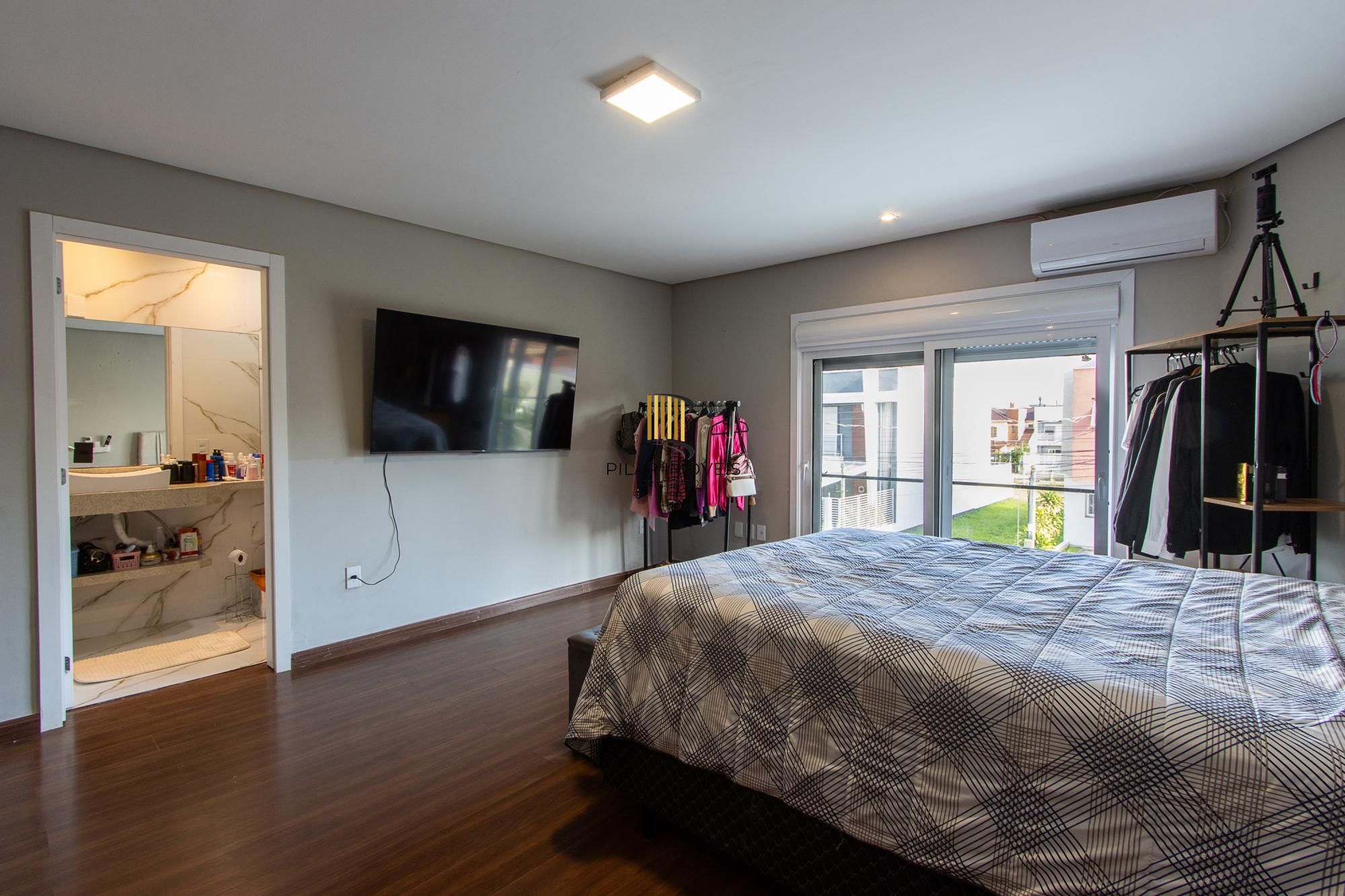 Casa Condominio 2 Dormitório(s) Bairro Hípica