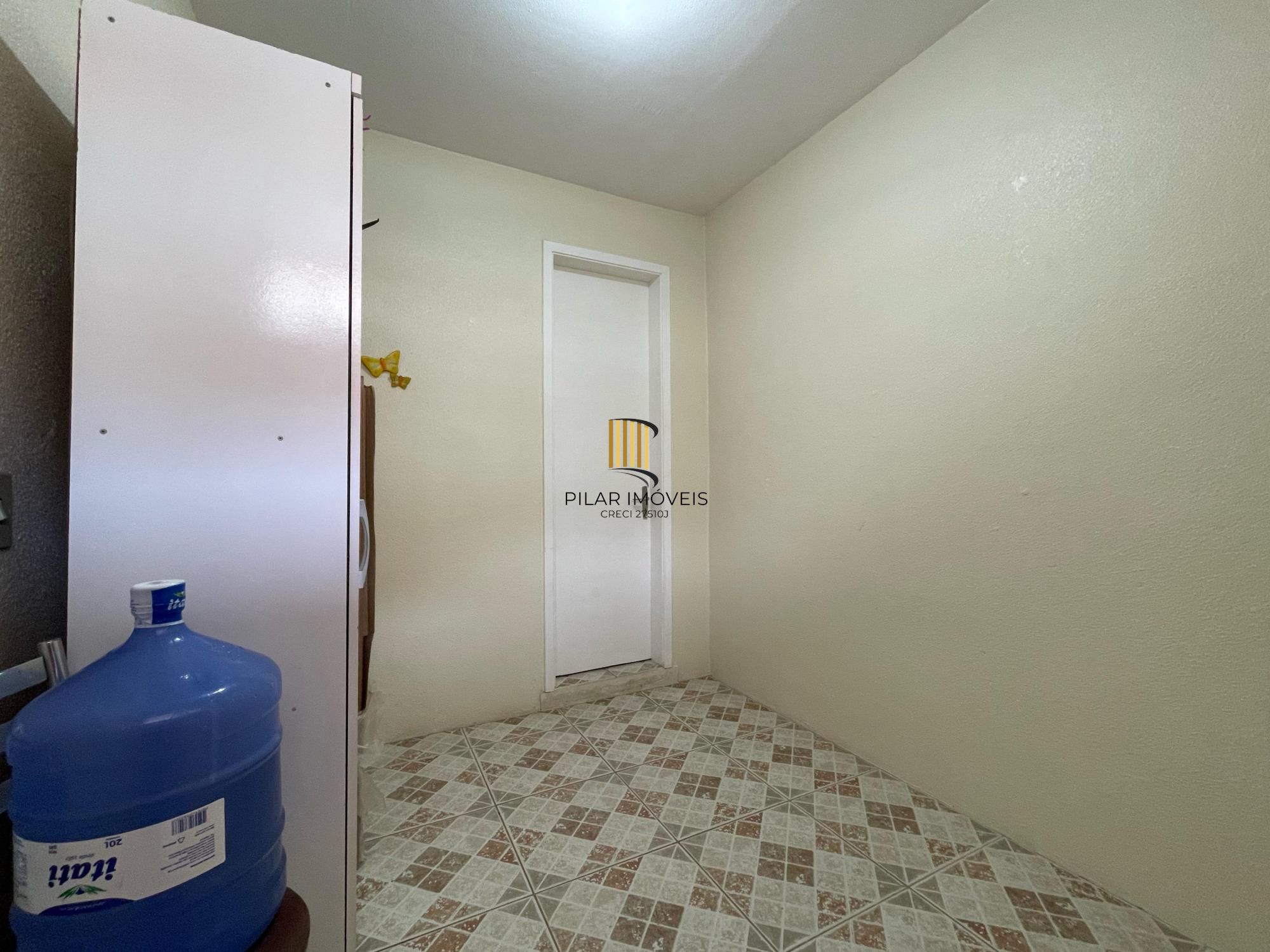 Apartamento com linda vista definida para o Rio Guaíba ? amplo, arejado e com sol da tarde!