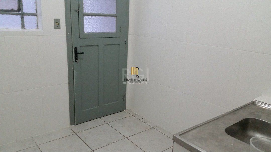 Apartamento para Venda - 69,16m2  e duas àreas,  2 dormitórios, Floresta