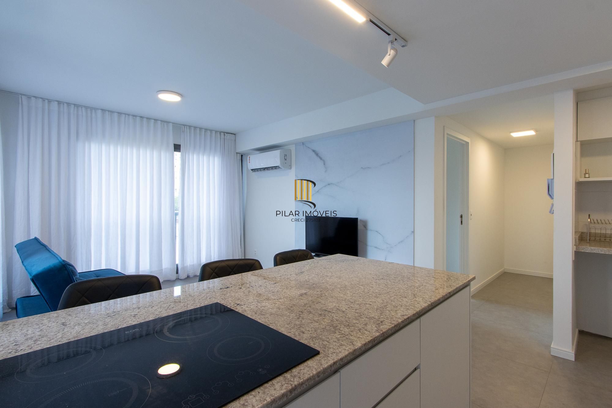 apartamento de 01 dormitório suíte, localizado no moderno no coração do bairro Petrópolis.