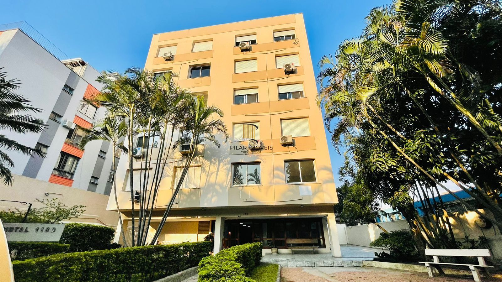 Apartamento de 2 dormitórios no Cristal