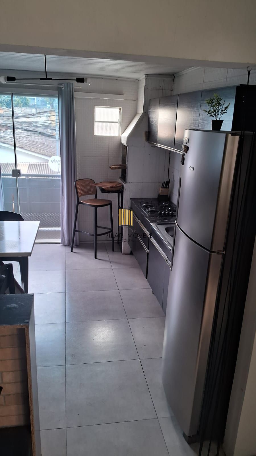 Casa 3 dormitórios no bairro Camaquã