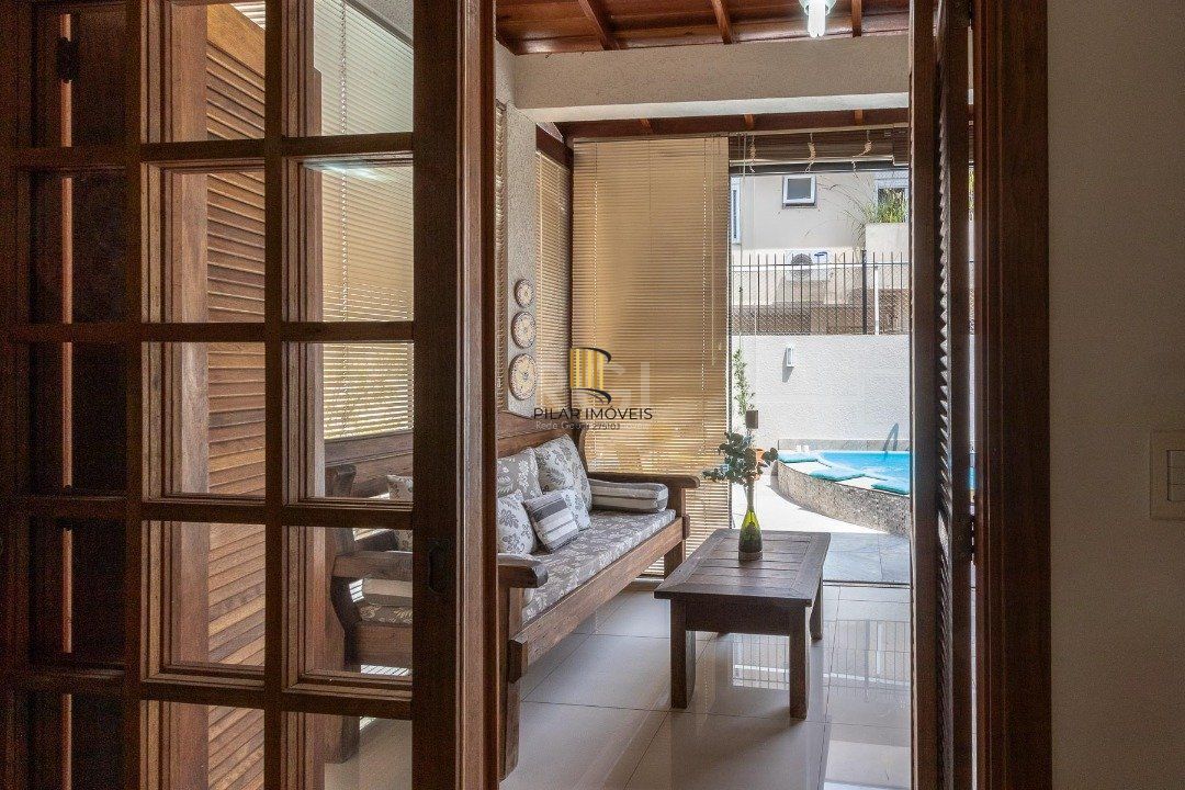 Casa Condominio para Venda - 139m², 2 dormitórios, sendo 2 suites, 1 vaga - Hípica