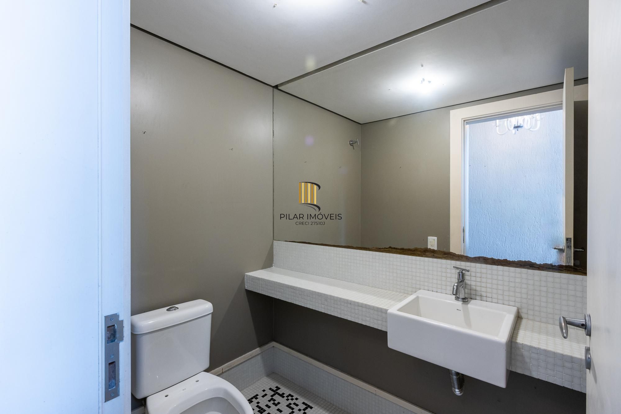 Casa com 4 dormitórios à venda, Jardim Isabel, Porto Alegre