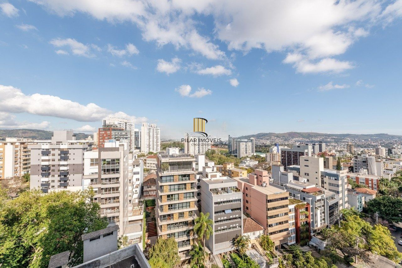 Apartamento 3 dormitórios, sendo 1 suíte e 2 vagas no Petropolis