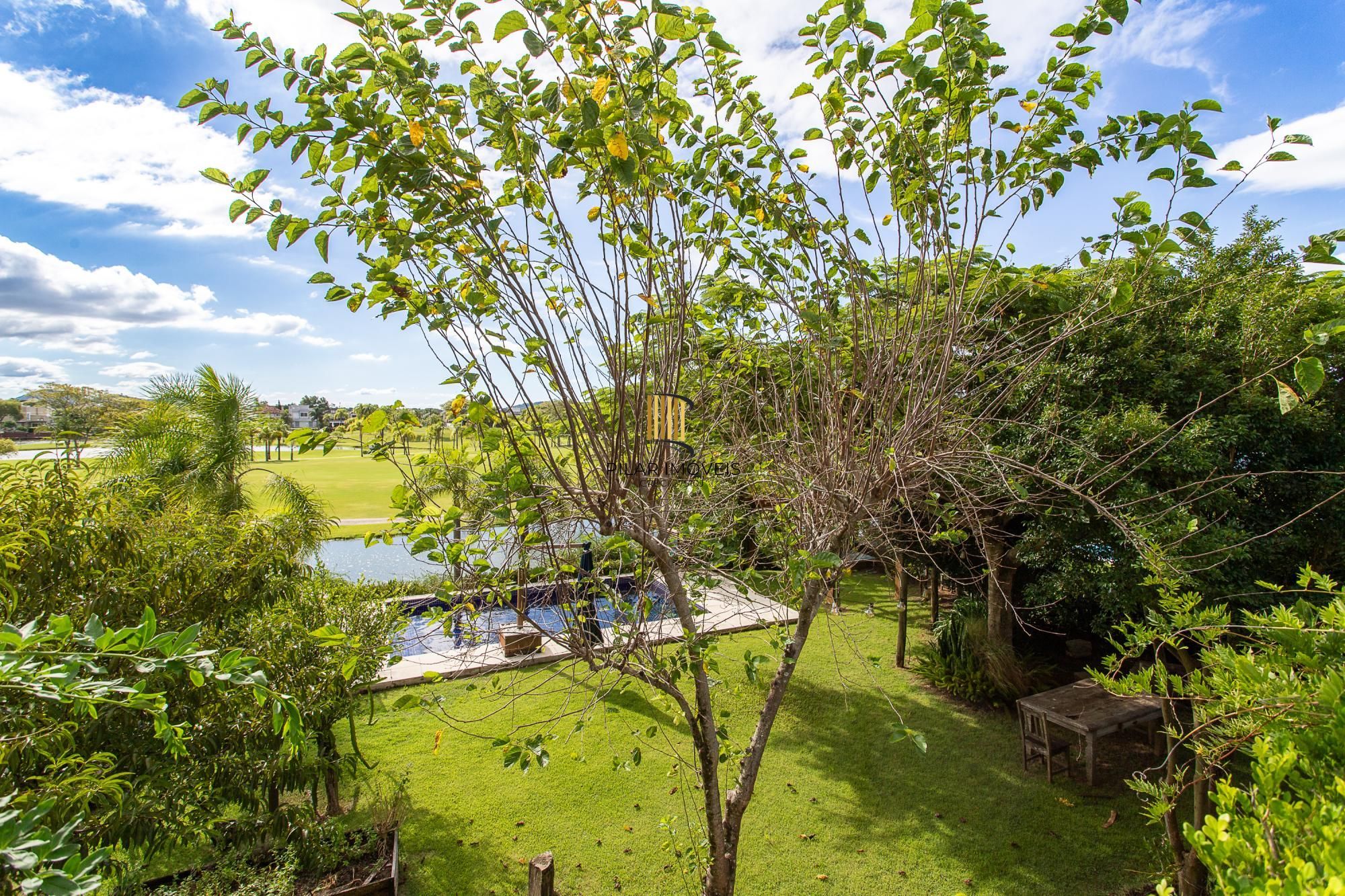 Casa de Condomínio 4 dormitórios no bairro Terraville