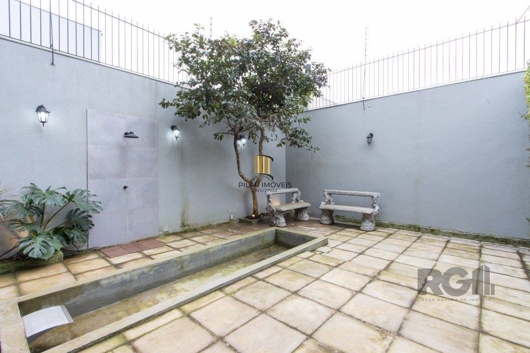 Casa 3 dormitórios à venda Ipanema  - Impecável - Totalmente reformada e mobiliada.