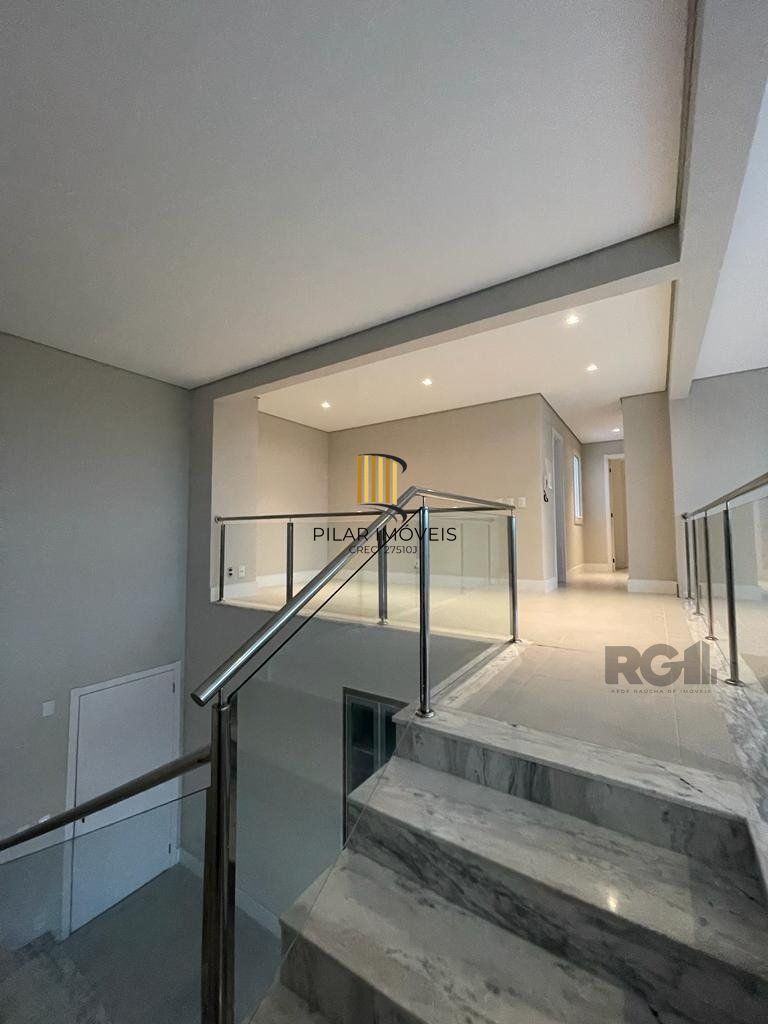 Duplex maravilhoso de frente com sacada