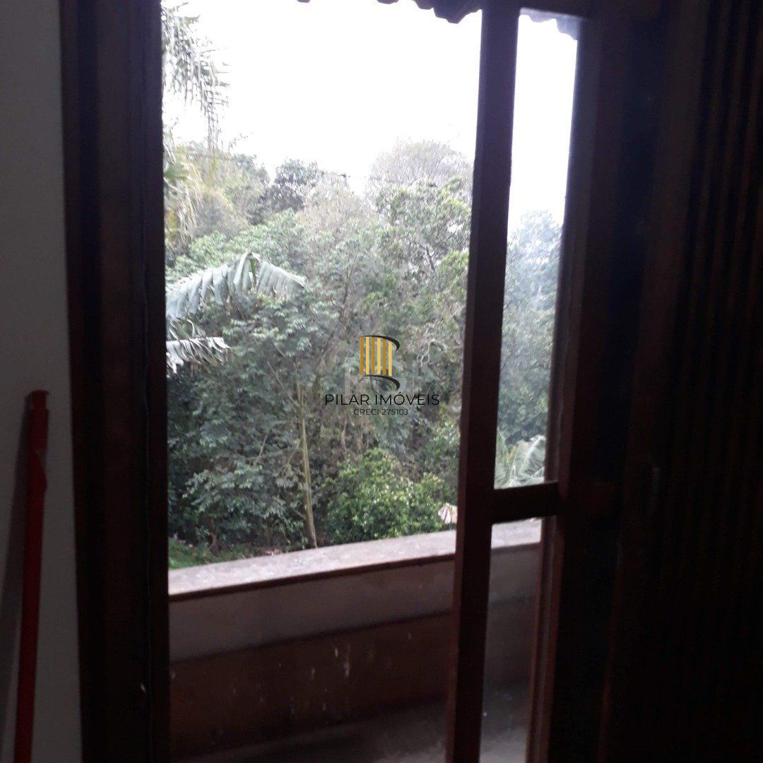 Casa 3 dormitórios no bairro Martinica