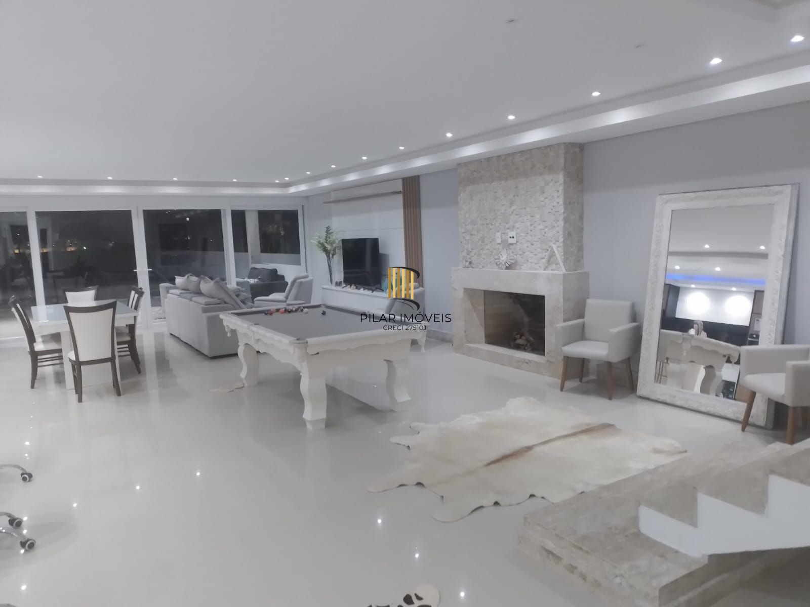 Excelente Casa à Venda no Condomínio Terra Ville