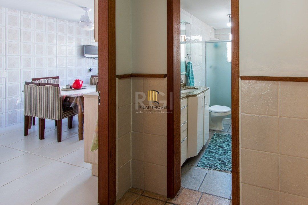 Casa para Venda - 211m², 3 dormitórios, 3 vagas - Vila Nova