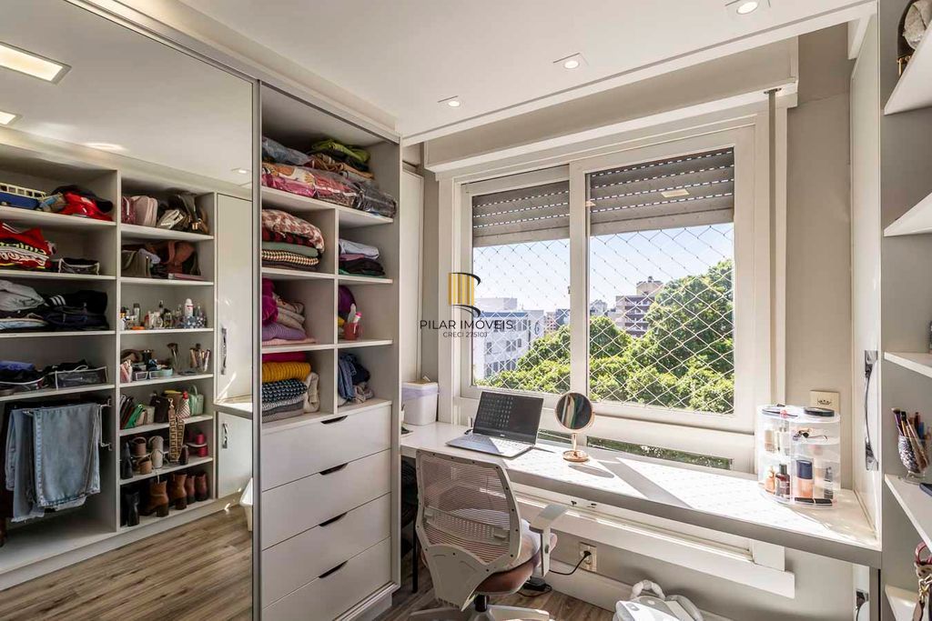 Cobertura semi mobiliada!