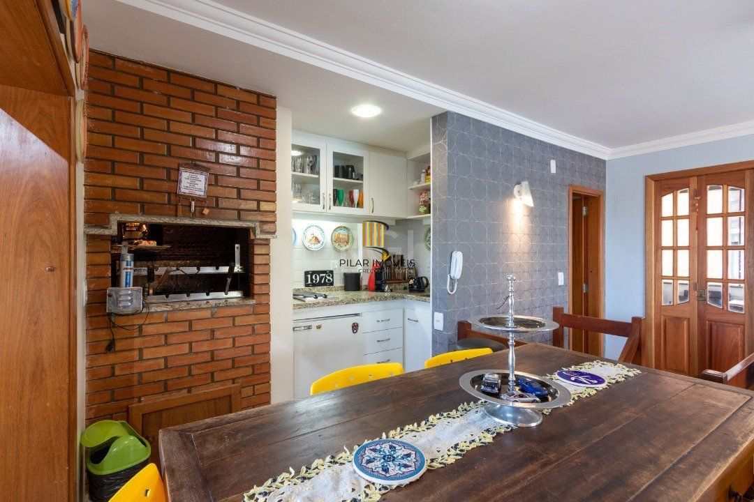 Cobertura para Venda - 234.17m², 3 dormitórios, sendo 1 suites, 2 vagas - Cristal