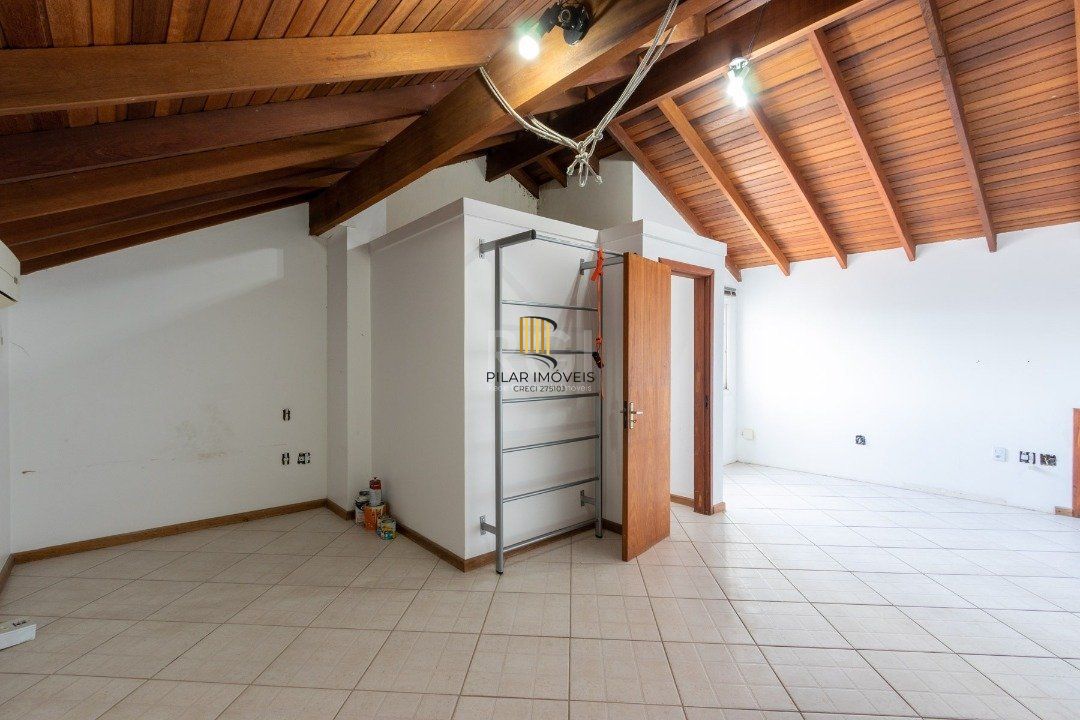 Casa para Venda - 205.81m², 3 dormitórios, sendo 1 suites, 2 vagas - Ipanema