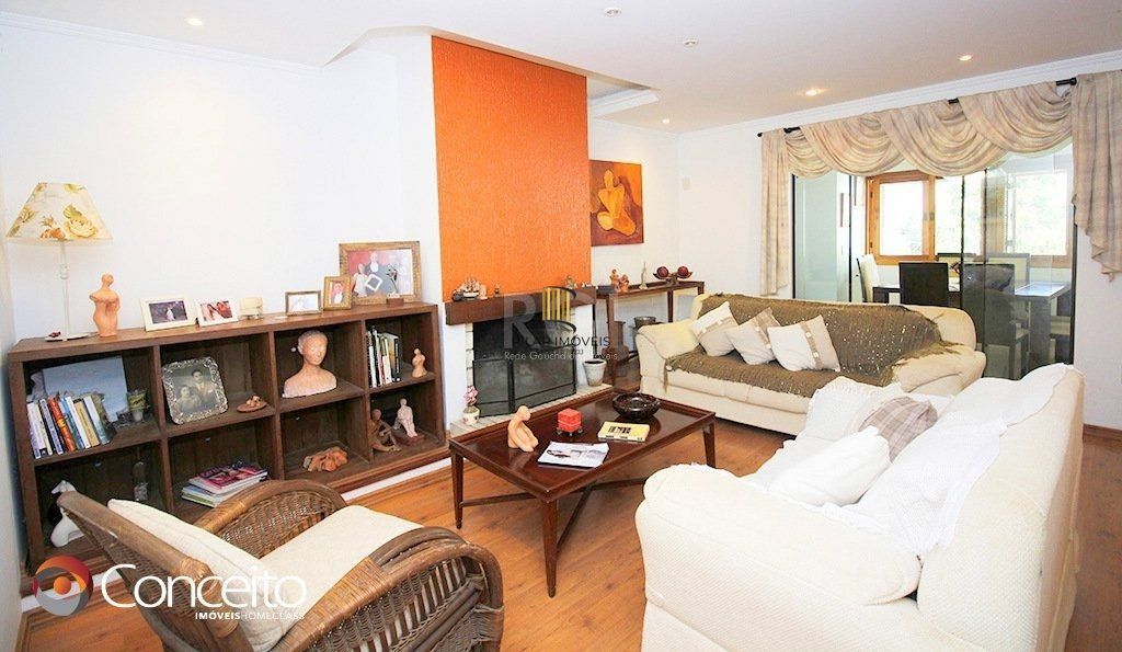 Casa para Venda - 226.73m², 3 dormitórios, sendo 3 suites, 3 vagas - Ipanema
