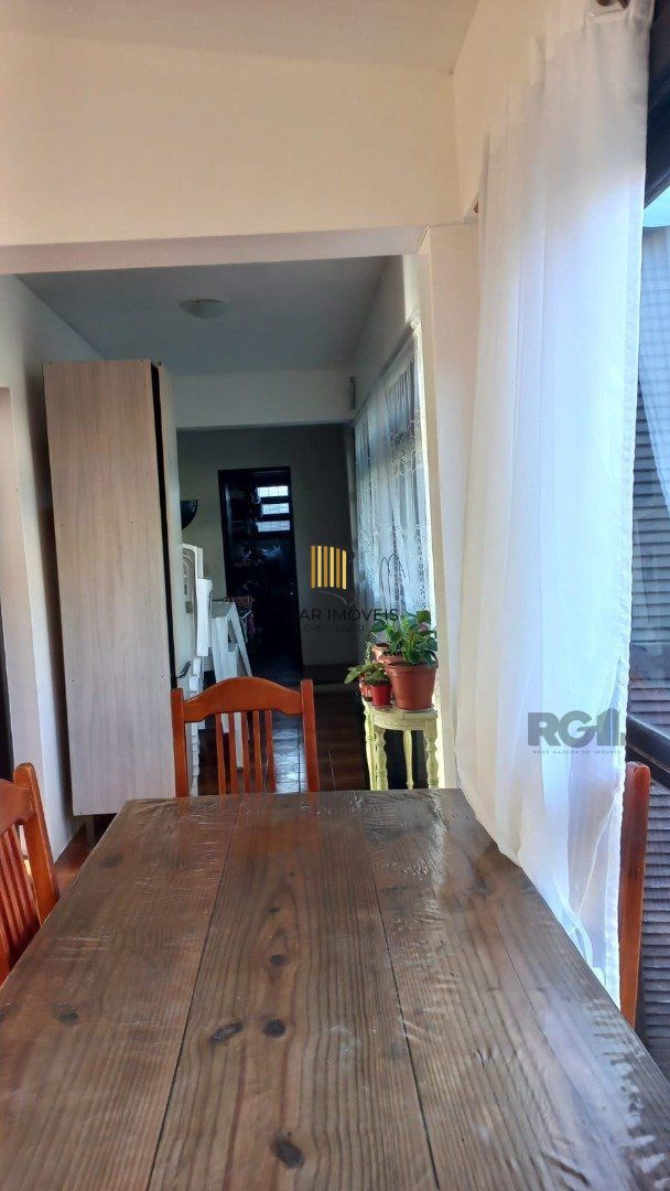 Casa 3 dormitórios no bairro Atlântida
