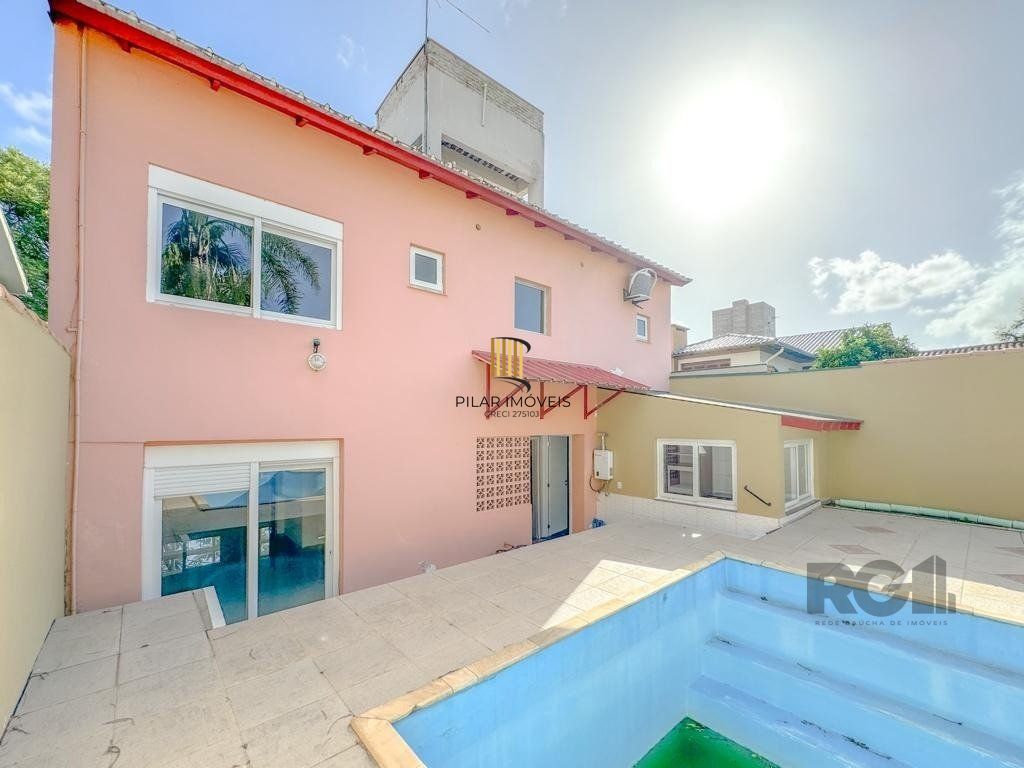 Casa Condominio para Venda - 297.63m², 3 dormitórios, sendo 1 suites, 2 vagas - Espirito Santo