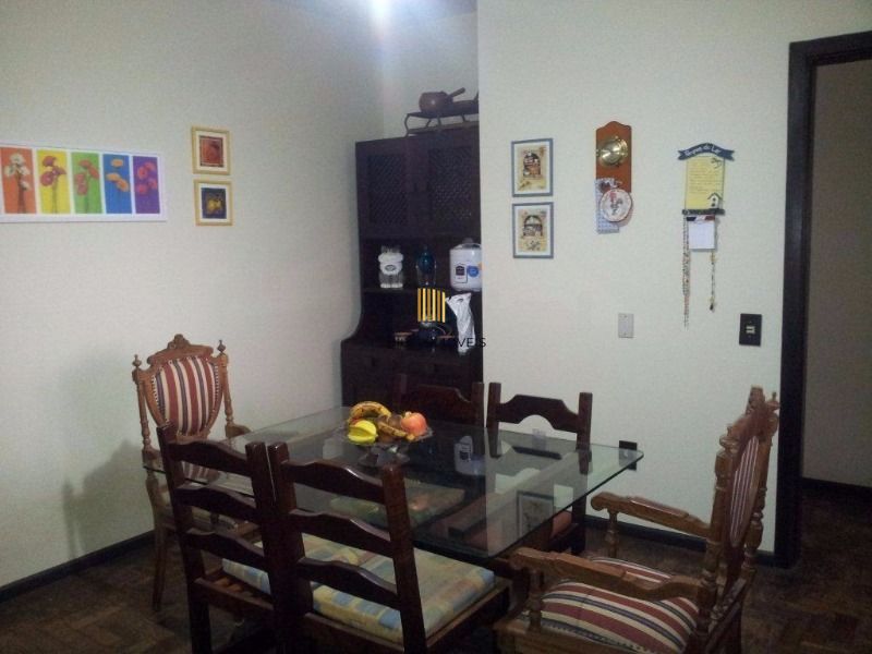 Casa para Venda - 400m², 3 dormitórios, sendo 1 suites, 2 vagas - Cristal