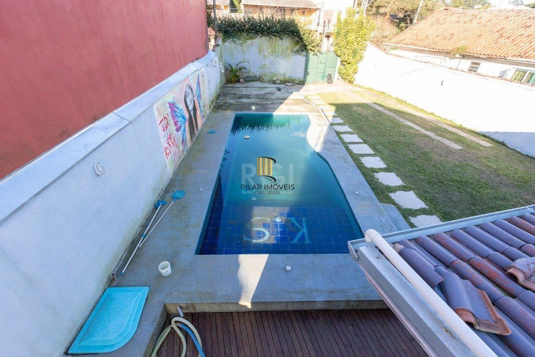 Casa para Venda - 120m², 4 dormitórios, sendo 1 suites, 3 vagas - Serraria