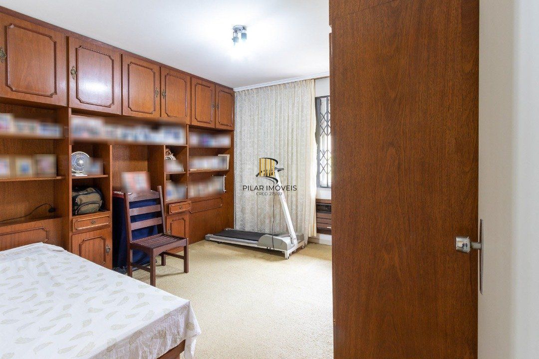 Casa para Venda - 280m², 4 dormitórios, sendo 1 suites, 3 vagas - Vila Assunção