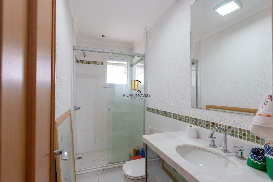 Casa 3 Dormitório(s) Bairro Terra Ville
