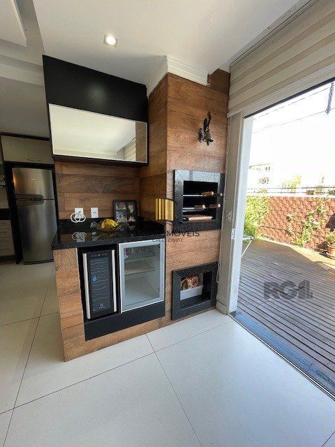 Casa Condomínio para Venda - 200m², 3 dormitórios, sendo 1 suite, 3 vagas - Aberta dos Morros