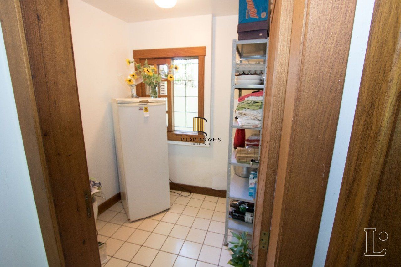 Casa para Venda - 427m², 4 dormitórios, sendo 1 suites, 4 vagas - Jardim Isabel