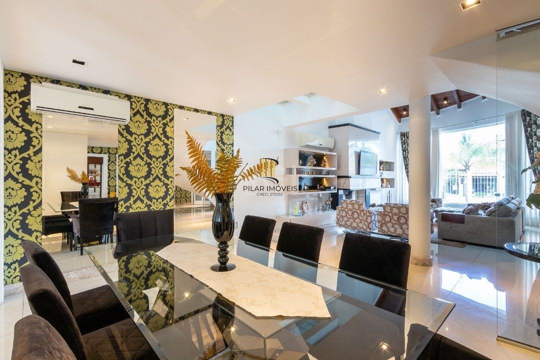 Casa para Venda - 463m², 4 dormitórios, sendo 4 suites, 4 vagas - Ipanema