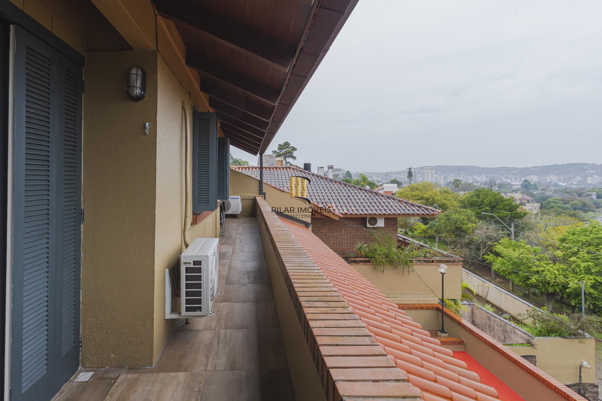 Casa semi-mobiliada na Vila Assunção com vista deslumbrante para o Guaíba e Veleiros do Sul
