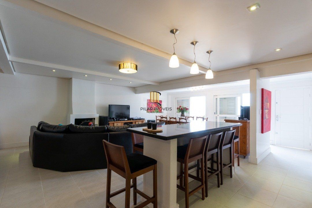 Casa para Venda - 312m², 5 dormitórios, sendo 3 suites, 6 vagas - Vila Conceição
