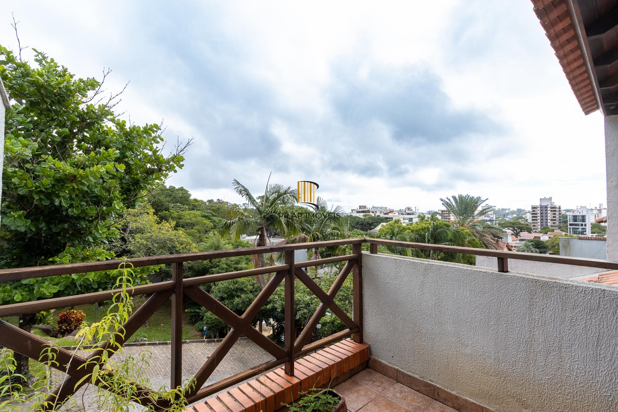 Casa Condominio para Venda - 175m², 3 dormitórios, sendo 1 suites, 4 vagas - Tristeza