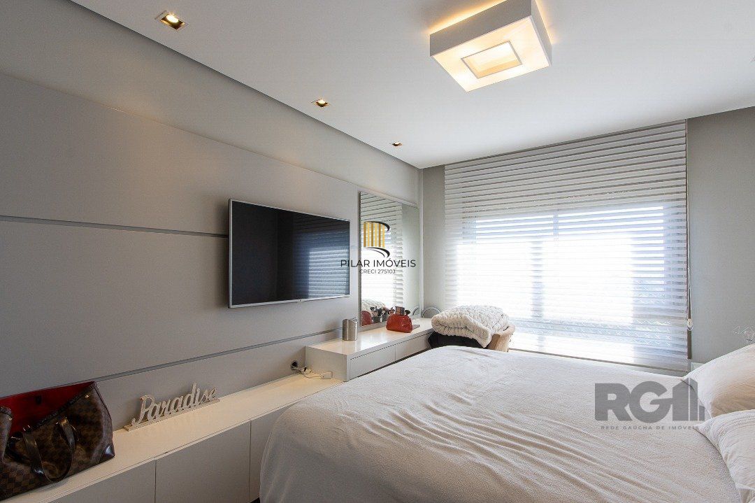 Apartamento para Venda - 126m², 3 dormitórios, sendo 3 suites, 2 vagas - Ipanema