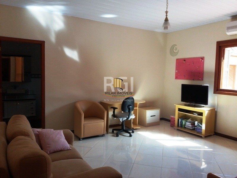 Casa para Venda - 250m², 5 dormitórios, sendo 3 suites, 2 vagas - Ipanema
