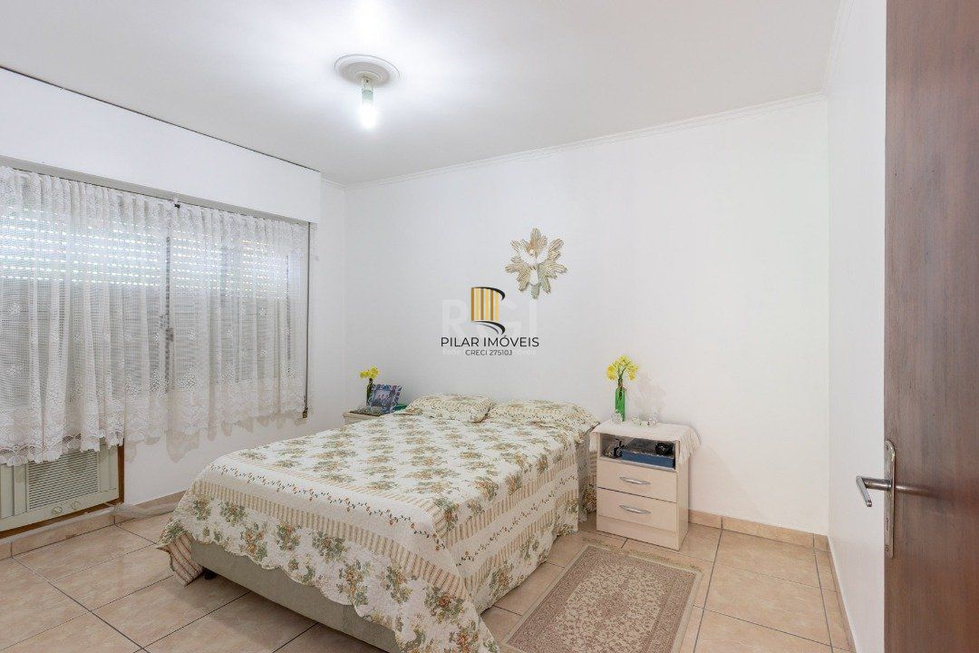 Casa para Venda - 182m², 4 dormitórios, sendo 1 suites, 4 vagas - Jardim Isabel