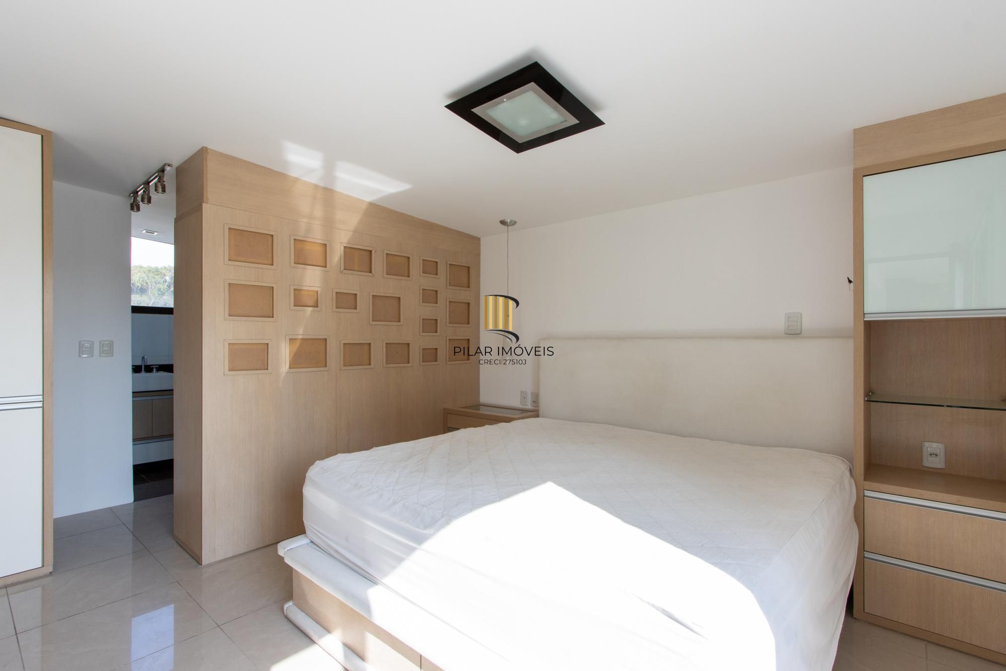 Apartamento 4 dormitórios no bairro Passo da Areia