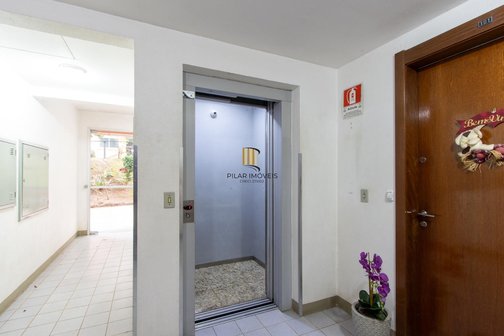 Apartamento Mobiliado e Reformado – Porteira Fechada