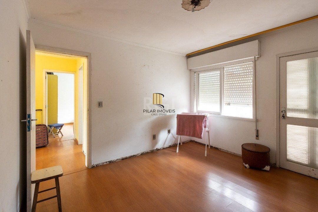 Casa 4 Dormitório(s) Bairro Medianeira