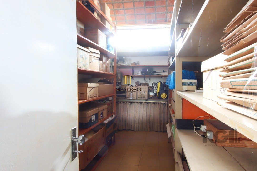Casa para Venda - 393m², 4 dormitórios, sendo 2 suites, 4 vagas - Ipanema