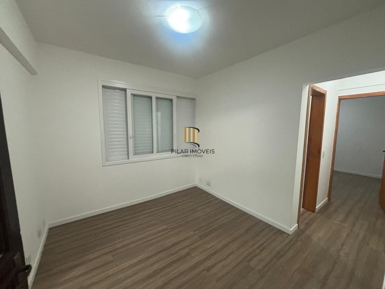 Oportunindade!!! Apartamento desocupado no coração do Centro Histórico de Porto Alegre.