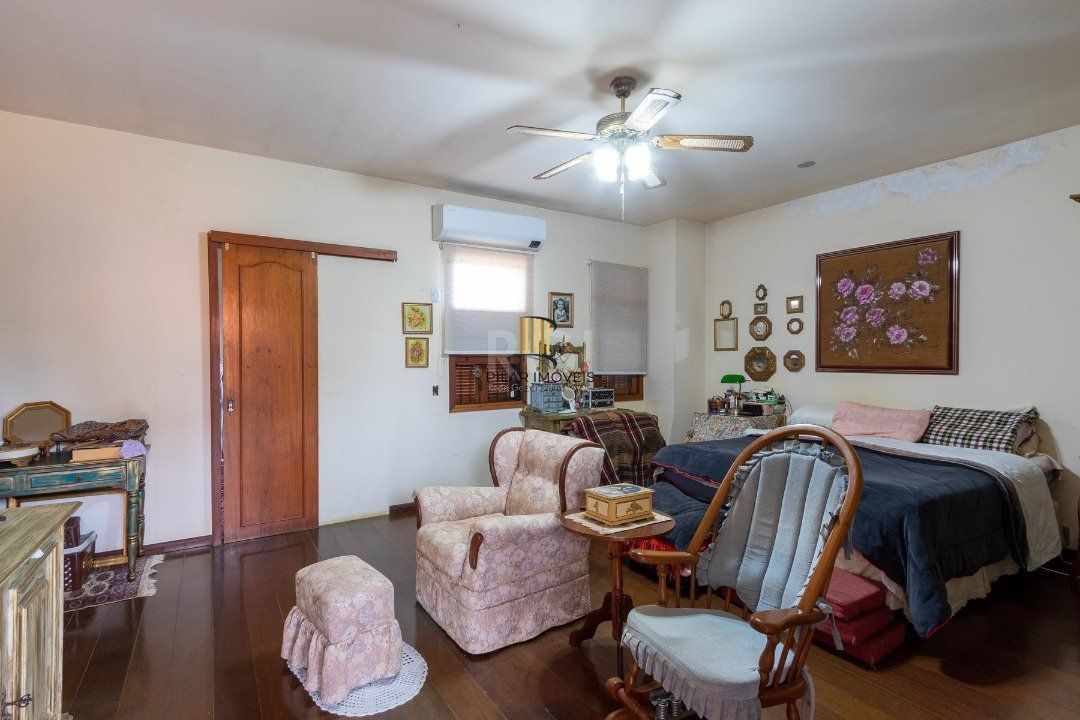 Casa Condominio para Venda - 386m², 3 dormitórios, sendo 2 suites, 2 vagas - Espirito Santo
