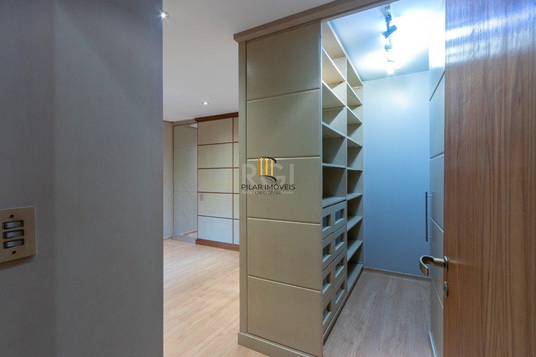 Casa Condominio para Venda - 215.81m², 4 dormitórios, sendo 1 suites, 2 vagas - Tristeza
