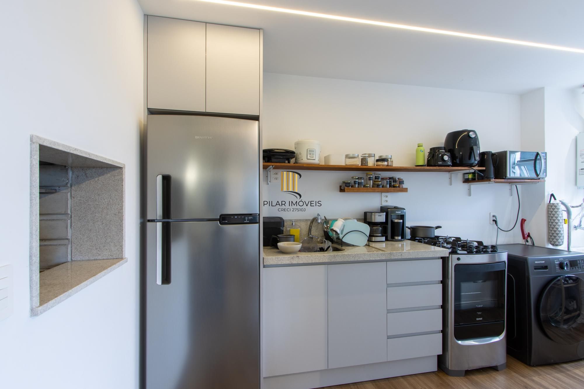 Apartamento à venda no bairro Teresópolis em Porto Alegre.