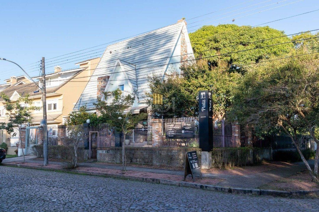 Casa para Venda - 200m², 3 dormitórios, sendo 1 suites, 2 vagas - Vila Assunção