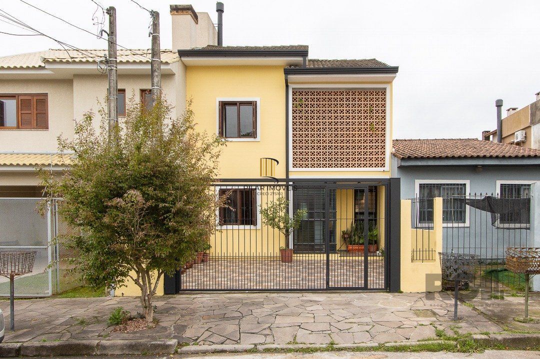 Casa 3 dormitórios no bairro Hípica - Pilar Imóveis