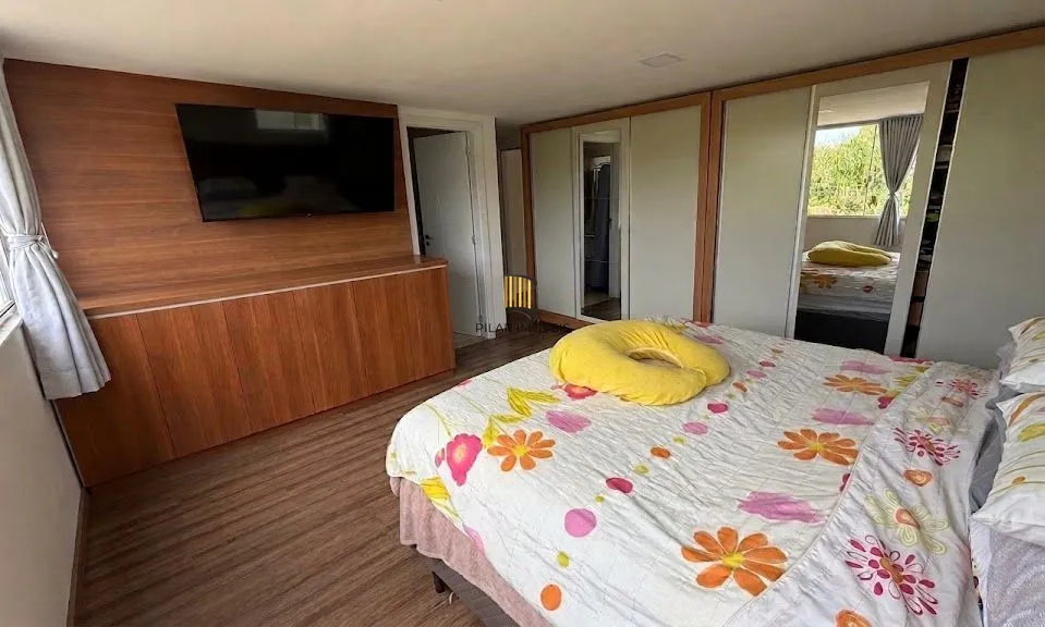 CASA TOTALMENTE MOBILIADA, 3 SUITE, 3 VAGAS - BAIRRO HIPICA