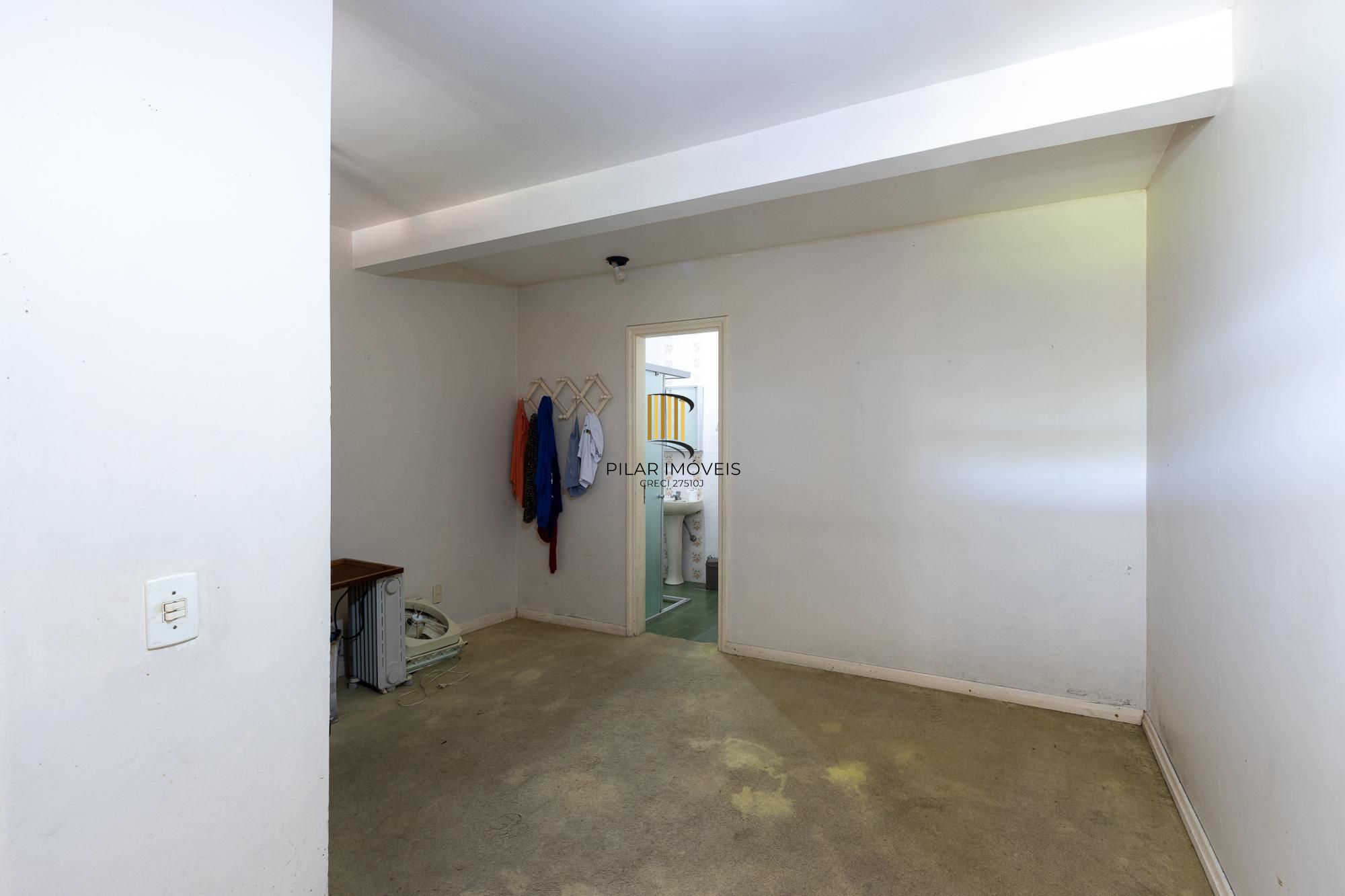 Residência em endereço nobre na Vila Assunção, com vista privilegiada para o Guaíba e clubes náuticos!