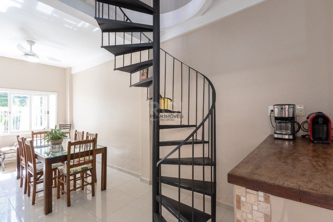 Sobrado para Venda - 150m², 3 dormitórios, sendo 1 suites, 1 vaga - Morro Santana